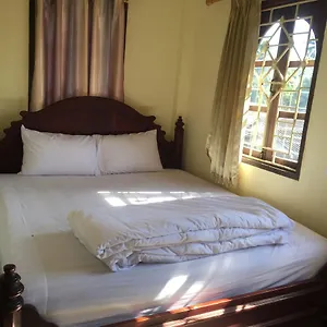 Viengchalern ** Luang Prabang